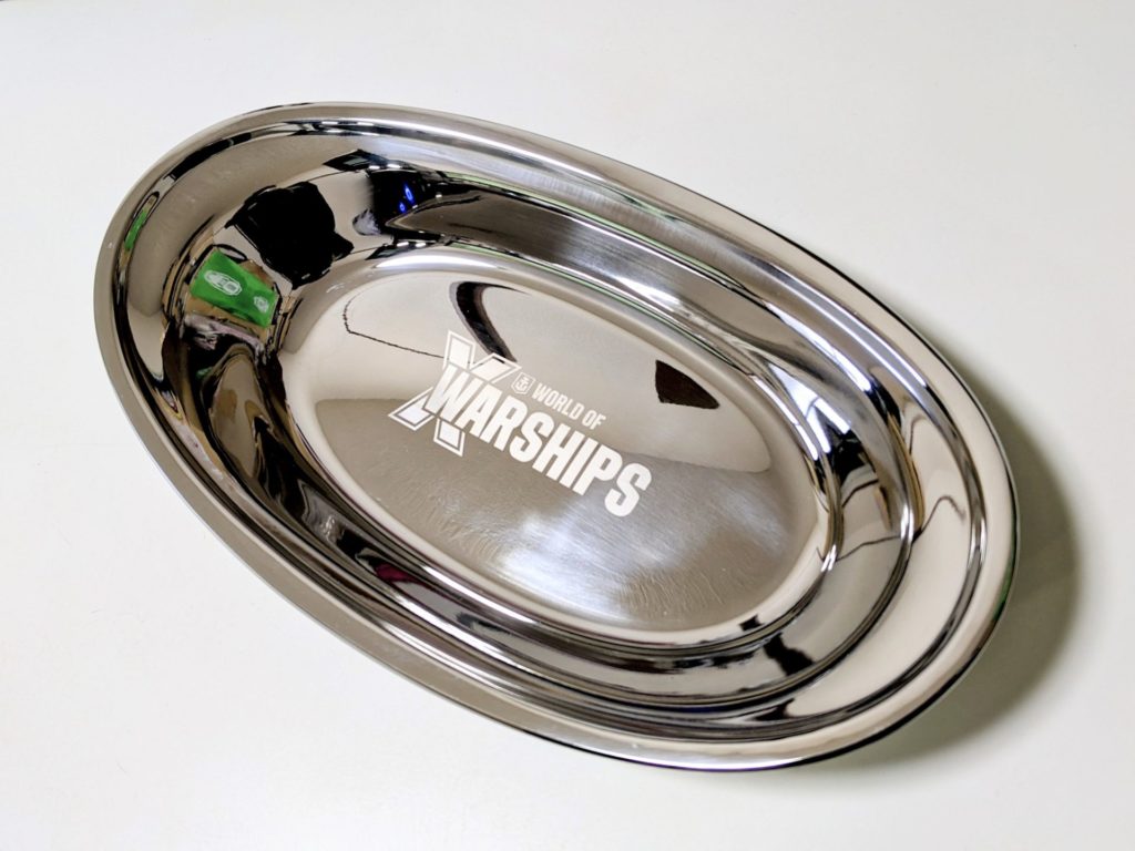 海上自衛隊仕様のカレー皿へ ブランドロゴをレーザー彫刻したノベルティーのご製作　2026年2月9日