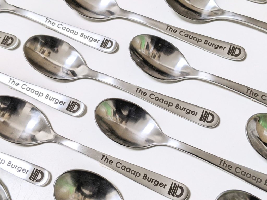 お店のロゴをレーザーマーキングしたオリジナルスプーンのご製作　2026年月12日