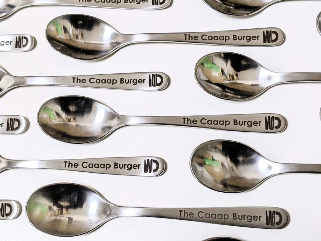 お店のロゴをレーザーマーキングしたオリジナルスプーンのご製作　2026年月12日